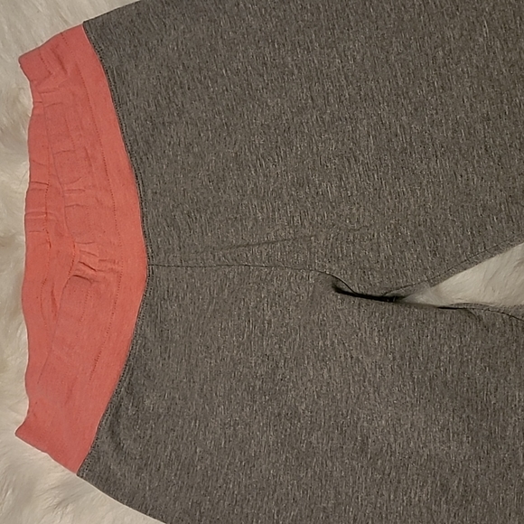 Soft Legging Pants - Picture 3 of 6